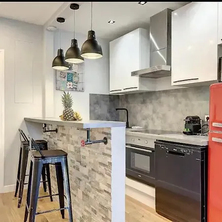 Le Duplex - *