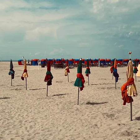 Le Duplex - アパート ドーヴィル